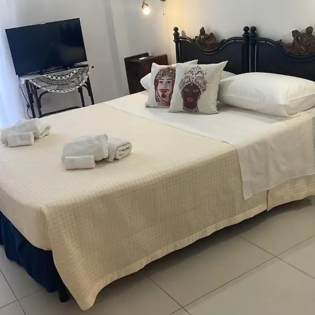 Casa Luce Pensión *
